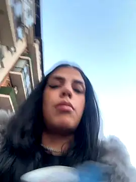 Snapshot of AylinHazellx chatting on 10/16/25, 03:24 AylinHazellx online show from 10/16/25, 03:24