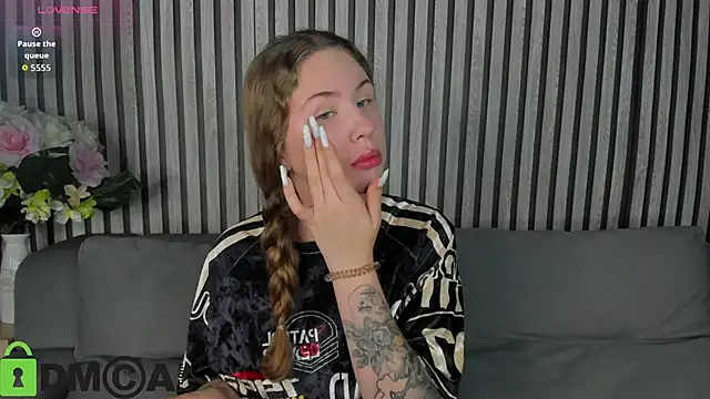 Snapshot of Elsie_Cutties chatting on 10/08/25, 01:03 Elsie Cutties online show from 10/08/25, 01:03