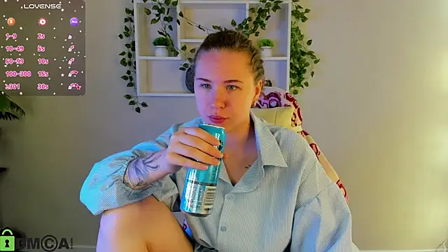 Snapshot of Elsie_Cutties chatting on 11/05/25, 12:32 Elsie Cutties online show from 11/05/25, 12:32