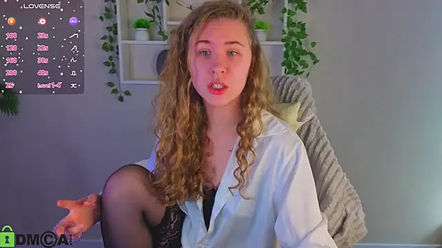 Snapshot of Elsie_Cutties chatting on 11/11/25, 12:54 Elsie Cutties online show from 11/11/25, 12:54