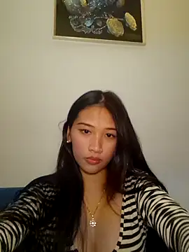 Bunny72772 online show from 10/12/25, 03:55