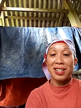 Snapshot of vtmbae chatting on 09/28/25, 02:28 vtmbae online show from 09/28/25, 02:28