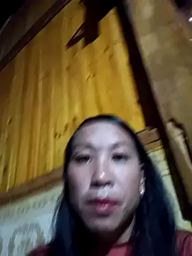 Snapshot of vtmbae chatting on 10/14/25, 09:59 vtmbae online show from 10/14/25, 09:59