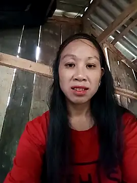 Snapshot of vtmbae chatting on 10/31/25, 12:55 vtmbae online show from 10/31/25, 12:55