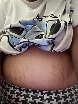 Snapshot of Chubby_Soniya chatting on 09/28/25, 03:45 Chubby Soniya online show from 09/28/25, 03:45