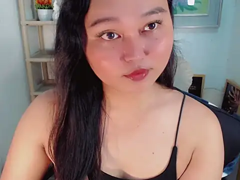 Eyes-on-me online show from 06/18/26, 06:57