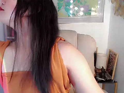Eyes-on-me online show from 07/07/26, 08:18