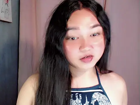 Eyes-on-me online show from 07/23/26, 08:40