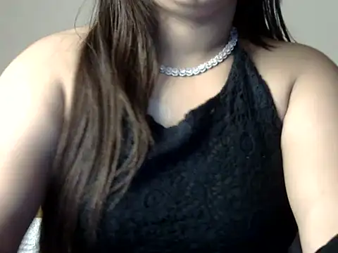 Snapshot of Aaliya02 chatting on 09/29/25, 01:22 Aaliya02 online show from 09/29/25, 01:22