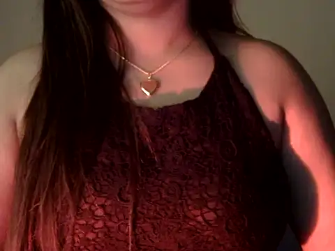 Snapshot of Aaliya02 chatting on 10/13/25, 01:33 Aaliya02 online show from 10/13/25, 01:33