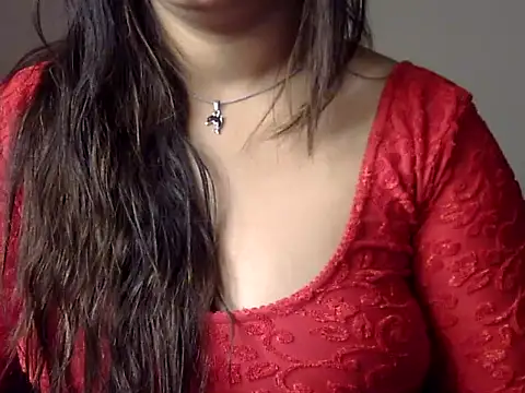 Snapshot of Aaliya02 chatting on 10/23/25, 05:18 Aaliya02 online show from 10/23/25, 05:18