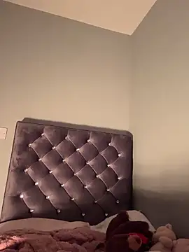 Snapshot of OliviaAshhh chatting on 11/07/25, 05:24 OliviaAshhh online show from 11/07/25, 05:24