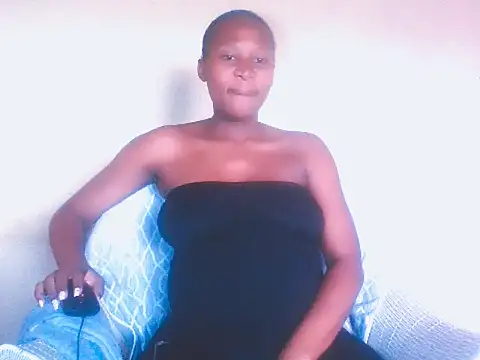 Snapshot of l4_love chatting on 10/02/25, 07:26 l4 love online show from 10/02/25, 07:26