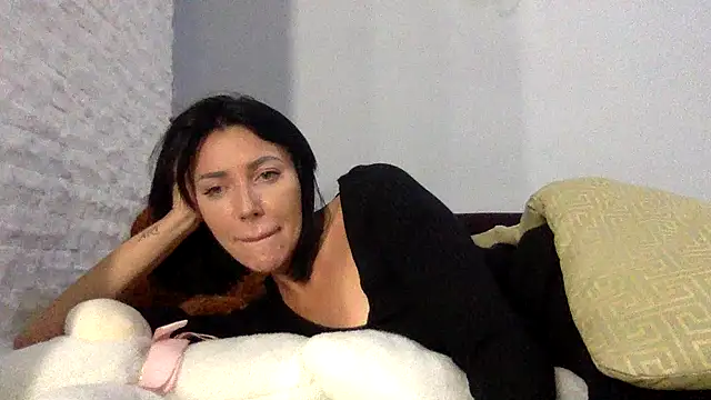 Veymoria online show from 10/14/25, 06:20