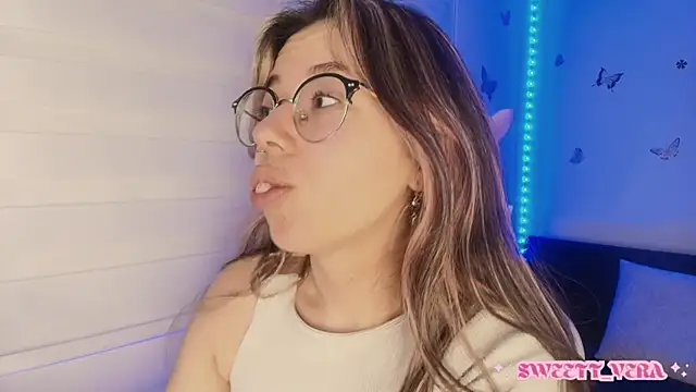 Snapshot of sweettvera chatting on 10/16/25, 10:38 sweettvera online show from 10/16/25, 10:38
