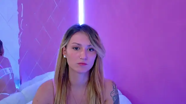 Snapshot of Anaayss_ chatting on 10/03/25, 05:04 Anaayss  online show from 10/03/25, 05:04