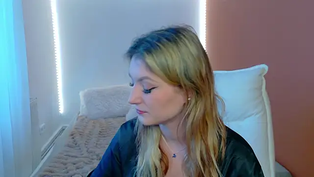 Snapshot of Anaayss_ chatting on 02/03/26, 06:40 Anaayss online show from 02/03/26, 06:40