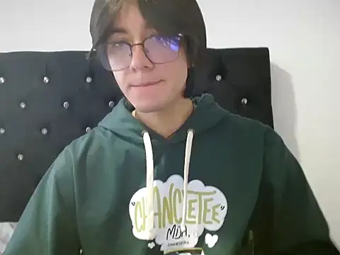 Matti Mendez  online show from 06/22/26, 01:30