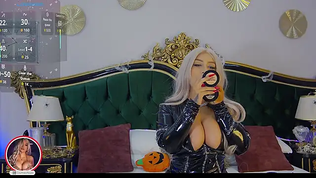 CourtneyRoses online show from 10/31/25, 06:20