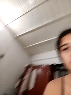 Snapshot of Sashalana chatting on 10/04/25, 12:03 Sashalana online show from 10/04/25, 12:03