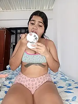 Snapshot of Sashalana chatting on 10/09/25, 12:36 Sashalana online show from 10/09/25, 12:36