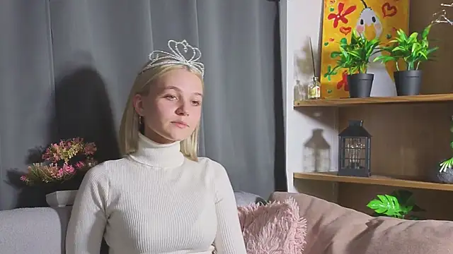 KelleDomin online show from 09/29/25, 06:24