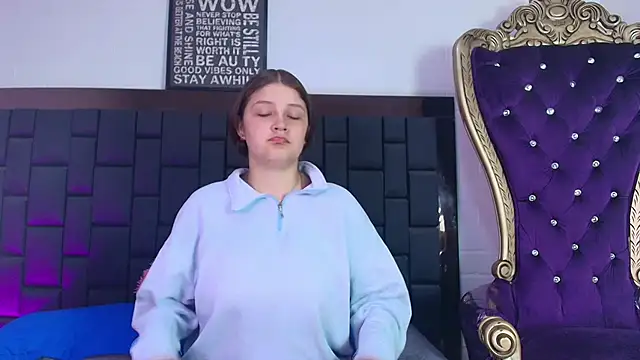 Krystal Heartss online show from 10/10/25, 05:23