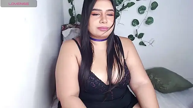 vivianepierss online show from 02/03/25, 08:13