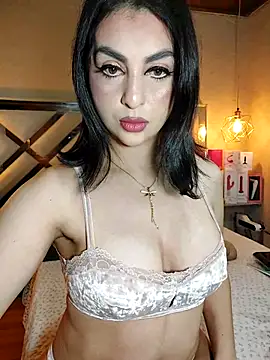 LlianneDiamond1 online show from 11/30/25, 12:58