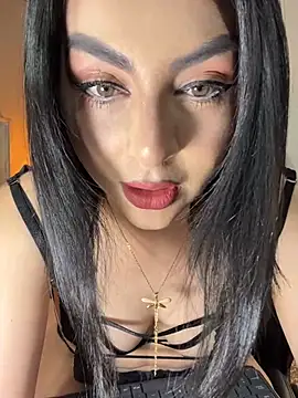 LlianneDiamond1 online show from 02/12/26, 03:18