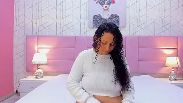 Snapshot of VaniaRose chatting on 10/24/25, 01:29 VaniaRose online show from 10/24/25, 01:29