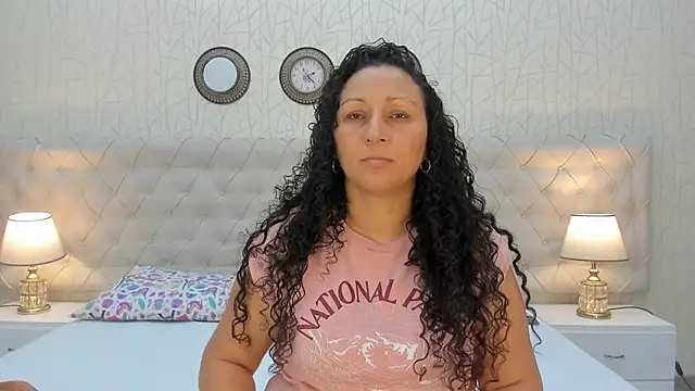 Snapshot of VaniaRose chatting on 11/27/25, 01:13 VaniaRose online show from 11/27/25, 01:13