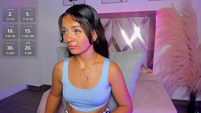 Snapshot of akira_09_ chatting on 10/03/25, 12:13 akira 09 online show from 10/03/25, 12:13