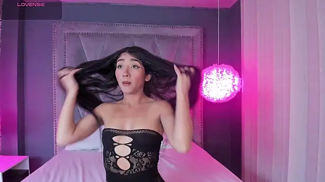 Snapshot of Mariana_Kalo chatting on 10/08/25, 11:19 Mariana Kalo online show from 10/08/25, 11:19