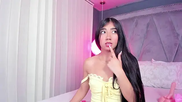 Snapshot of Mariana_Kalo chatting on 10/23/25, 11:09 Mariana Kalo online show from 10/23/25, 11:09