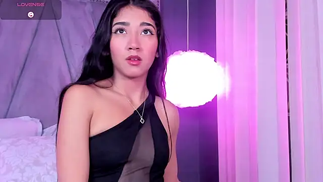 Snapshot of Mariana_Kalo chatting on 11/10/25, 11:09 Mariana Kalo online show from 11/10/25, 11:09