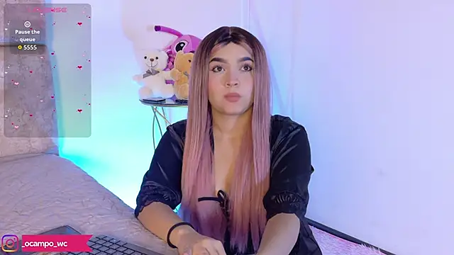 LunaOcampo  online show from 09/30/25, 09:20