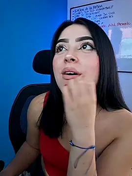 Snapshot of Zafira_ chatting on 11/13/25, 05:34 Zafira online show from 11/13/25, 05:34