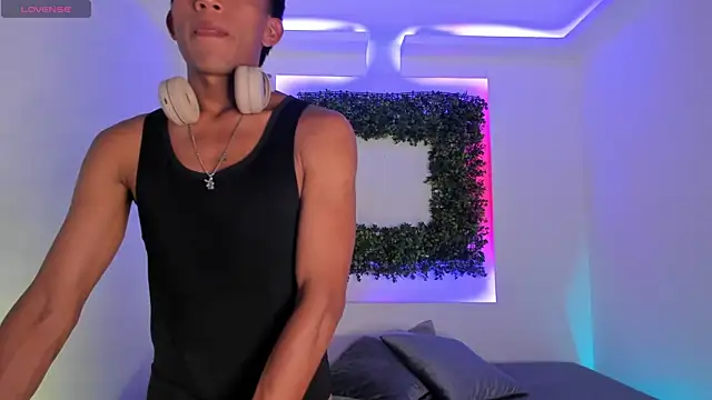 Santti  online show from 10/13/25, 09:15