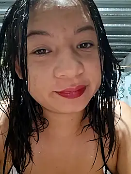 Snapshot of hot-mom22 chatting on 10/12/25, 10:25 hot-mom22 online show from 10/12/25, 10:25