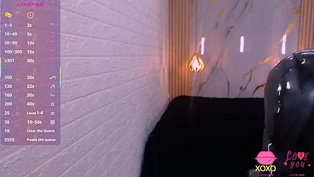 Snapshot of kat_96_ chatting on 11/16/25, 07:30 kat 96 online show from 11/16/25, 07:30