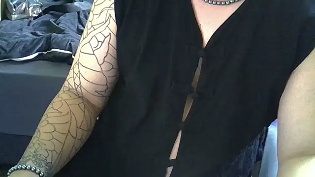 CAOSLOAD online show from 10/17/25, 02:37