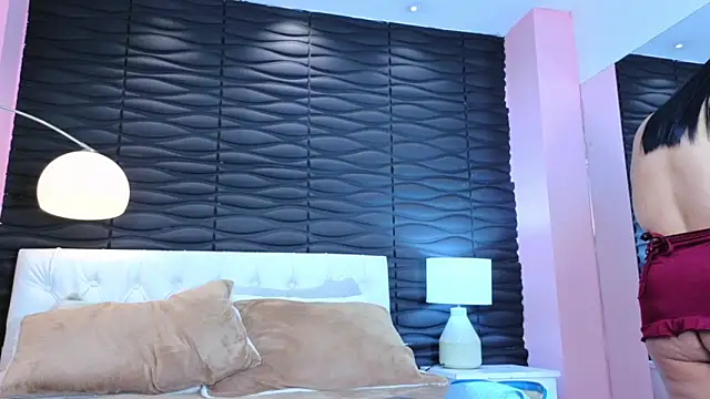 Snapshot of Valery_Nasty__ chatting on 10/21/25, 07:47 Valery Nasty online show from 10/21/25, 07:47