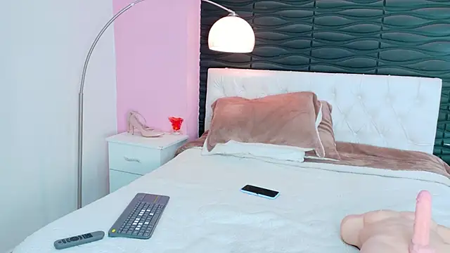 Snapshot of Valery_Nasty__ chatting on 10/30/25, 01:34 Valery Nasty online show from 10/30/25, 01:34