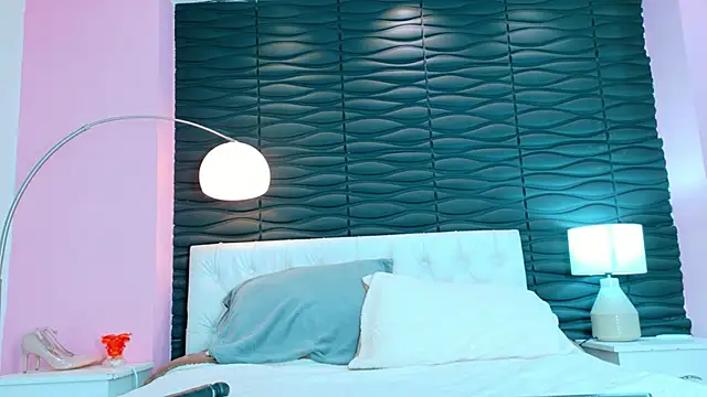 Snapshot of Valery_Nasty__ chatting on 11/07/25, 07:25 Valery Nasty online show from 11/07/25, 07:25