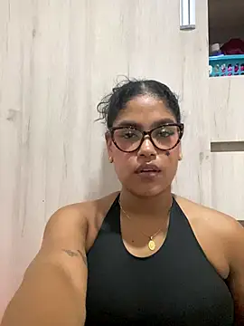 miiabrown18 online show from 11/09/25, 01:59