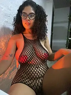 miiabrown18 online show from 07/02/26, 09:04