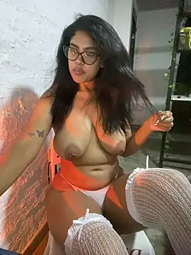 miiabrown18 online show from 07/14/26, 10:43