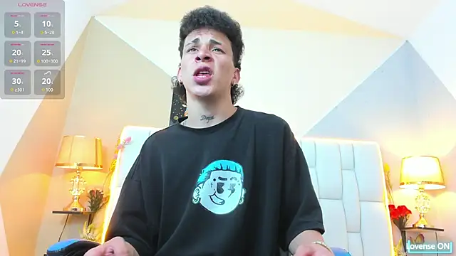 Snapshot of iammariano chatting on 10/01/25, 03:12 iammariano online show from 10/01/25, 03:12