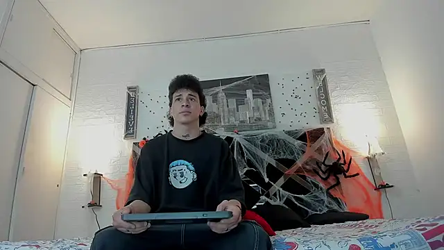 Snapshot of iammariano chatting on 10/29/25, 05:53 iammariano online show from 10/29/25, 05:53